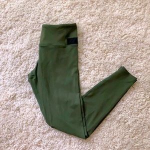 Pure Barre  Athletic Leggings (M)